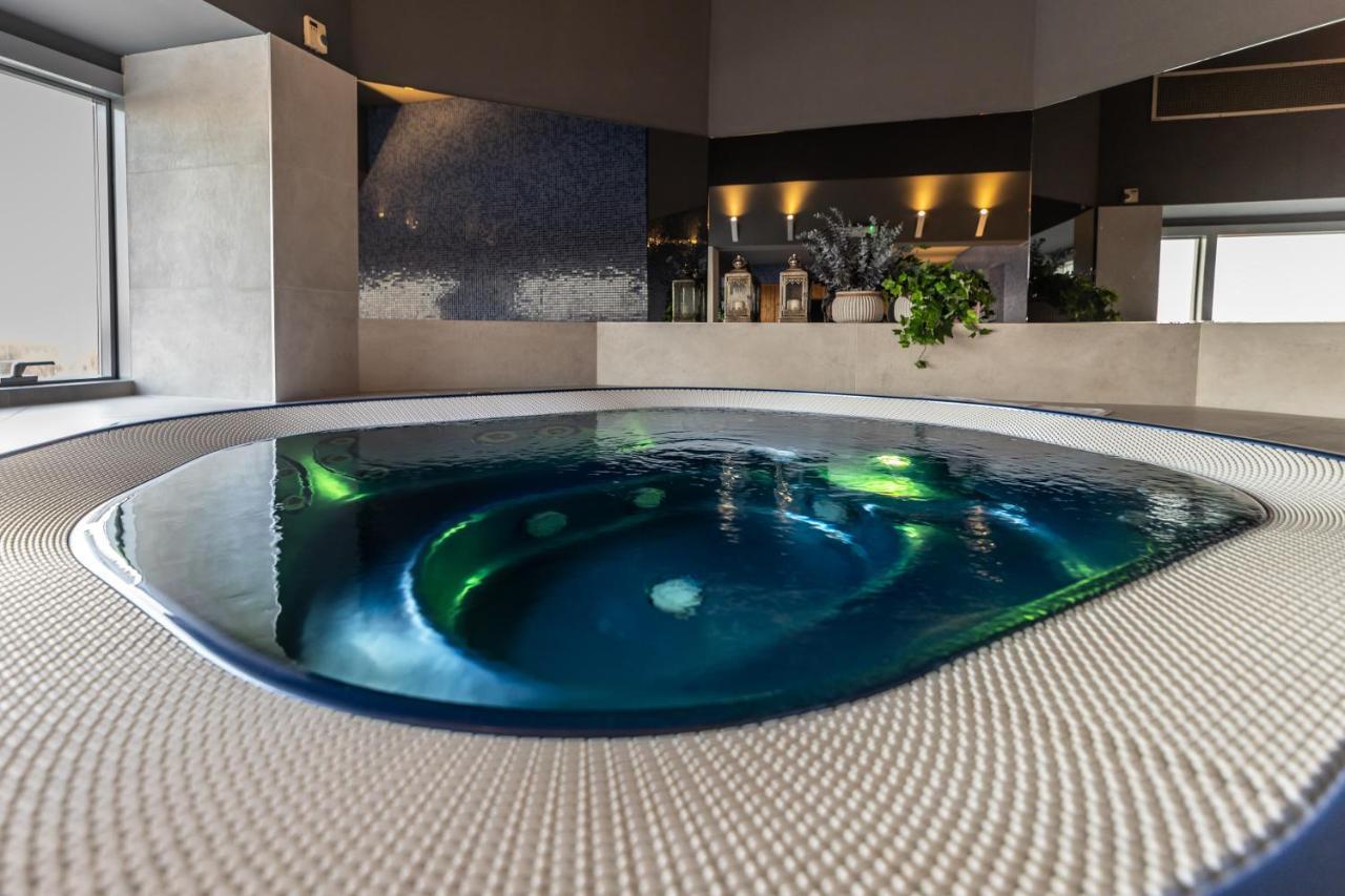 Hotel Ösek Dış mekan fotoğraf